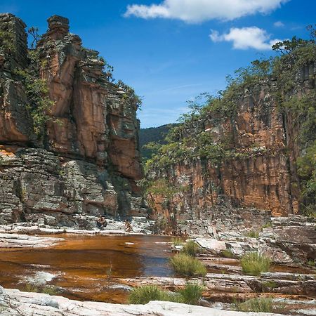 Отель Cachoeiras Pe Da Serra Сан-Жуан-Батиста-ду-Глория Экстерьер фото